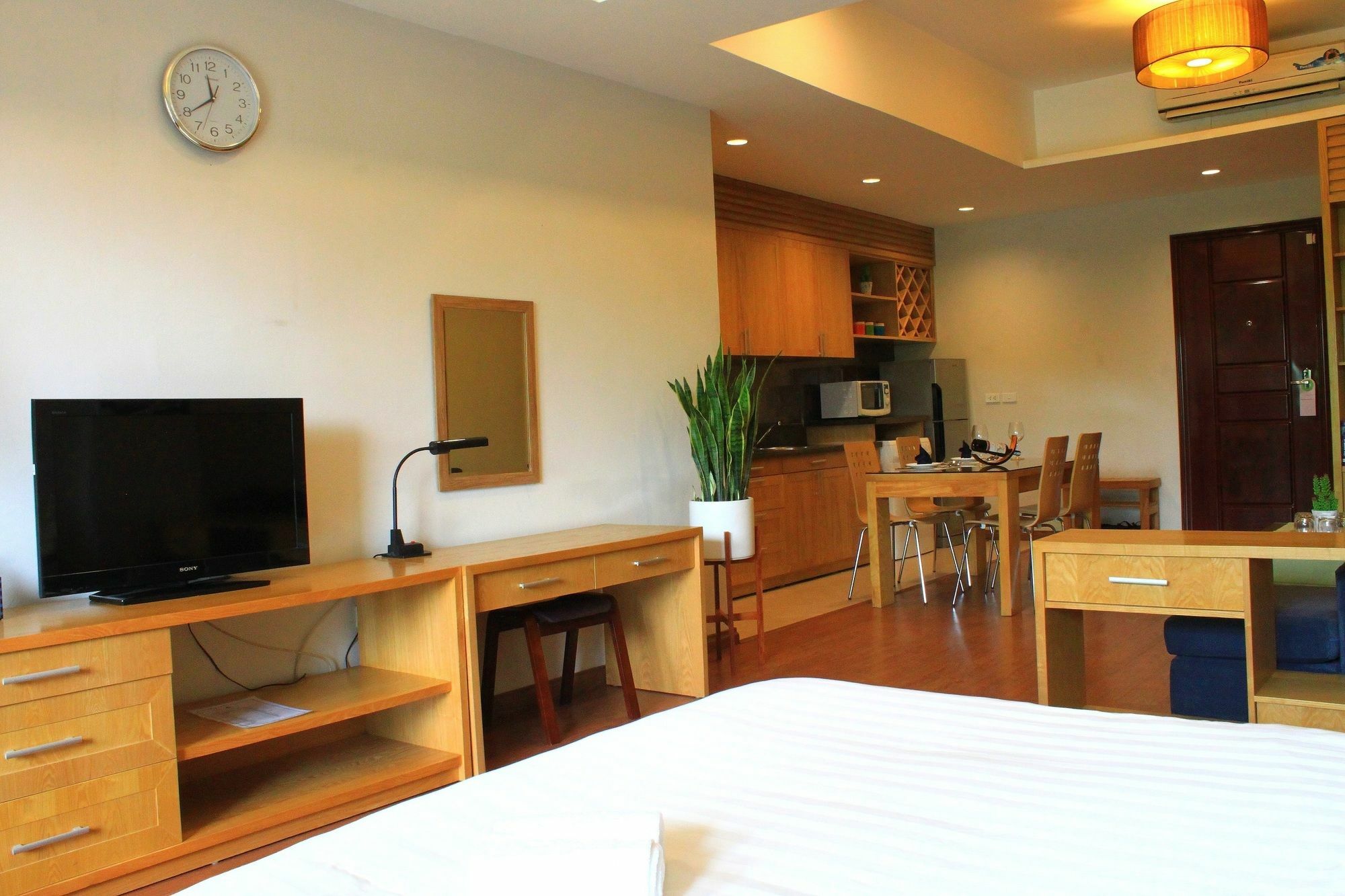 Lake House Studio Hanoi Exterior photo